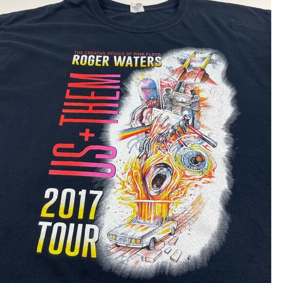 Pink Floyd Roger Waters Us + Them 2017 Tour Black Band Shirt Fits like XL - Picture 3 of 8